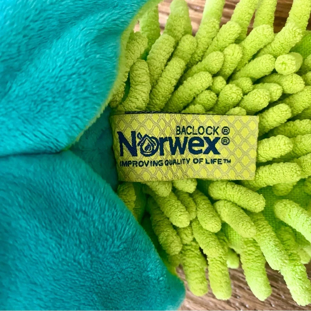Norwex Pet to Pat Hand Towel